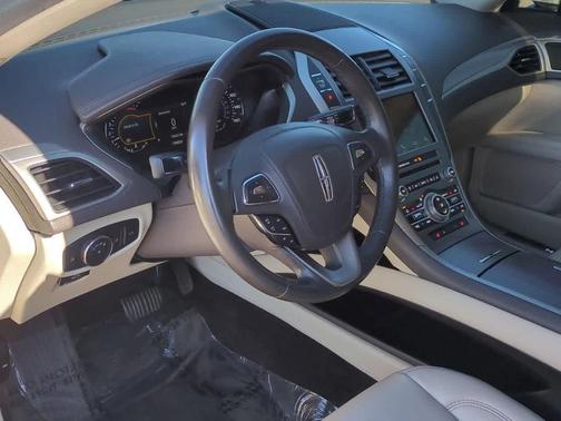 2017 Lincoln MKZ Premiere