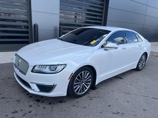 2017 Lincoln MKZ Premiere