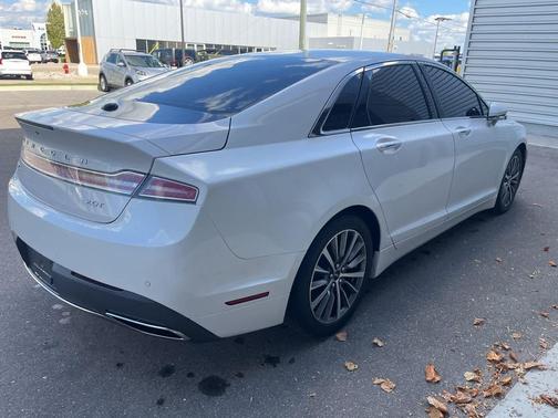 2017 Lincoln MKZ Premiere