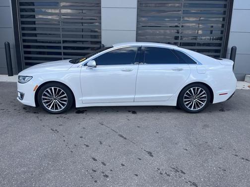 2017 Lincoln MKZ Premiere