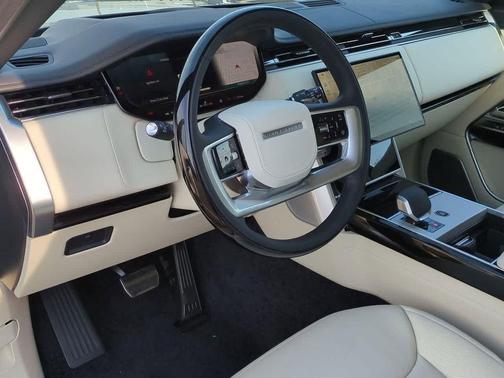 2025 Land Rover Range Rover AUTOBIOGRAPHY