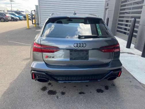 2021 Audi RS 6 Avant 4.0T quattro