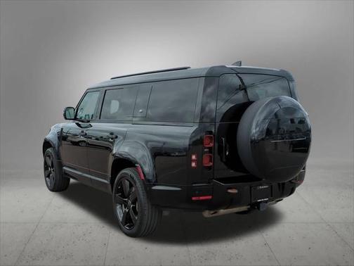 2023 Land Rover Defender X-Dynamic SE