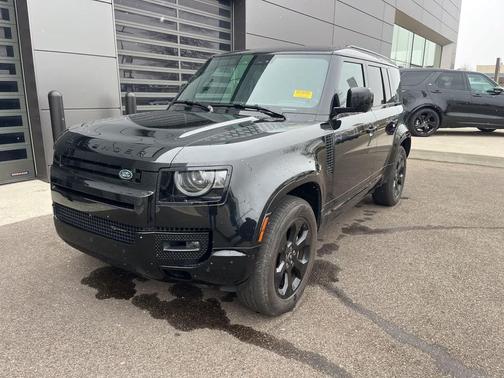 2023 Land Rover Defender X-Dynamic SE