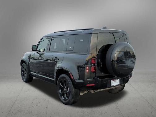 2023 Land Rover Defender X-Dynamic SE