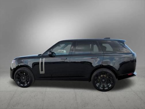 2025 Land Rover Range Rover P530 SE