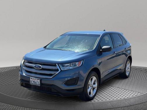 Blue Metallic 2018 Ford Edge SE