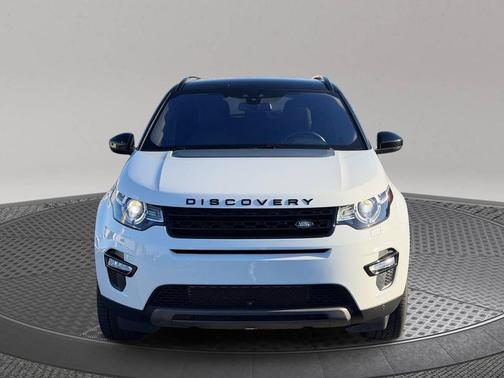 Fuji White 2017 Land Rover Discovery Sport HSE LUX