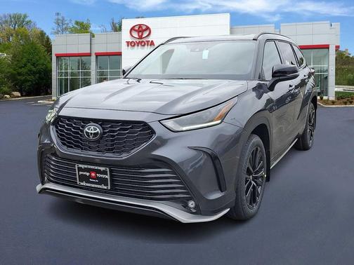 2025 Toyota Highlander XSE