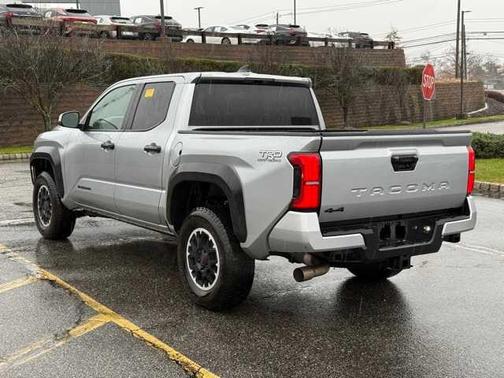 2024 Toyota Tacoma TRD Off Road