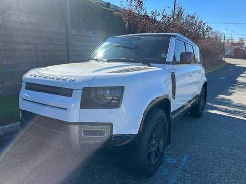 2023 Land Rover Defender 110 X-Dynamic SE