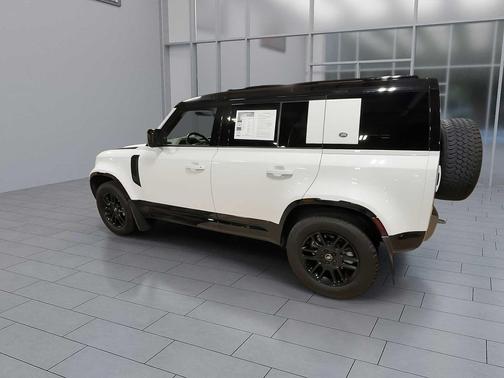 2023 Land Rover Defender 110 X-Dynamic SE