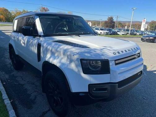 2023 Land Rover Defender 110 X-Dynamic SE