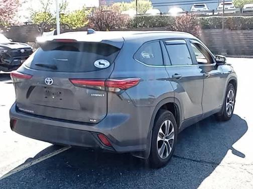 2023 Toyota Highlander Hybrid XLE