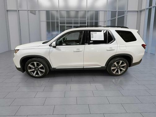 2023 Honda Pilot AWD Elite