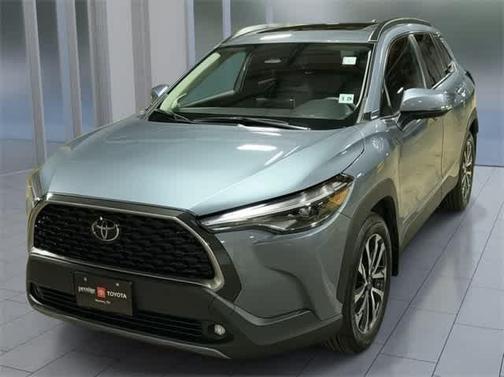 2024 Toyota Corolla Cross XLE