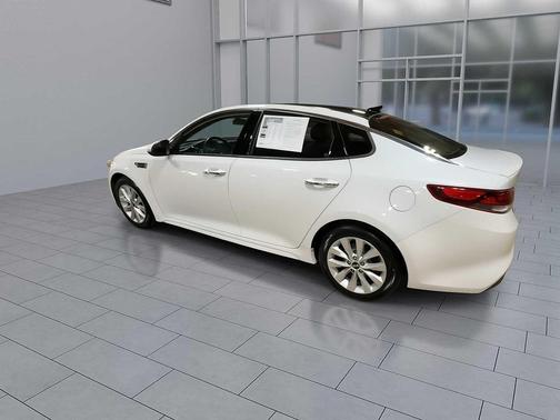 2018 Kia Optima S
