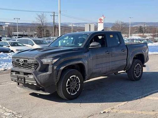 2025 Toyota Tacoma Hybrid TRD Sport