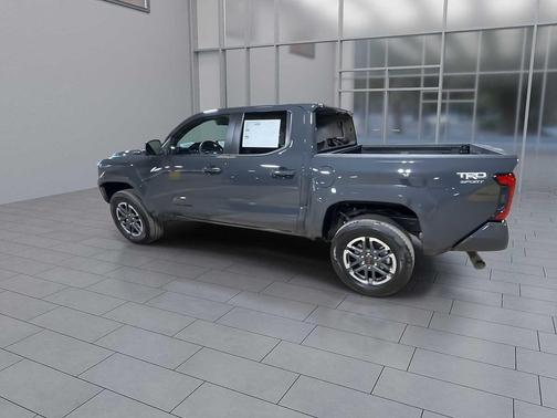 2025 Toyota Tacoma Hybrid TRD Sport