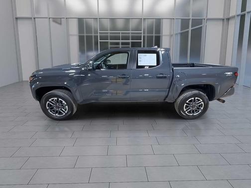 2025 Toyota Tacoma Hybrid TRD Sport