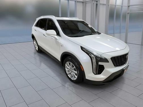 2022 Cadillac XT4 Luxury