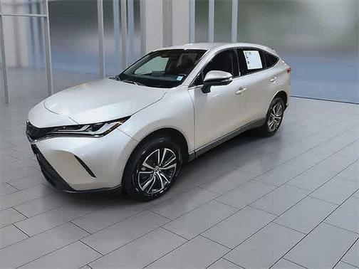 2023 Toyota Venza LE