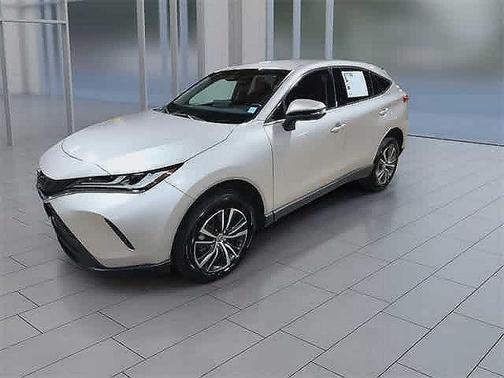 2023 Toyota Venza LE