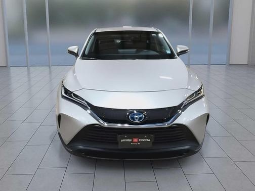 2023 Toyota Venza LE