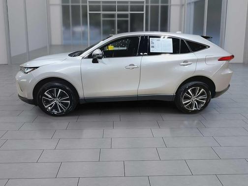 2023 Toyota Venza LE