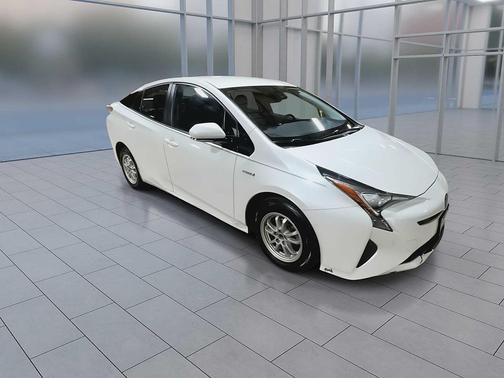 2018 Toyota Prius Four
