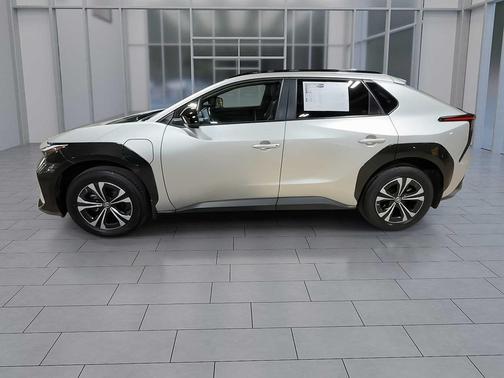 2023 Toyota bZ4X XLE