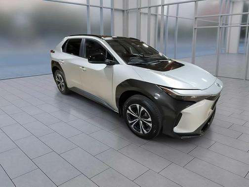 2023 Toyota bZ4X XLE