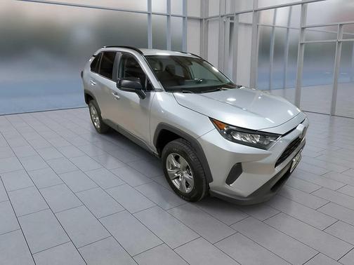 2022 Toyota RAV4 Hybrid LE