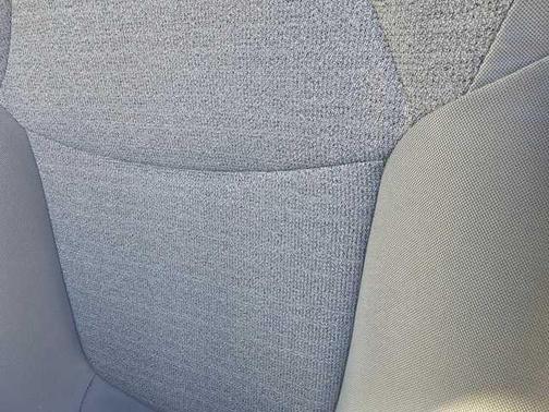 2022 Toyota Sienna LE