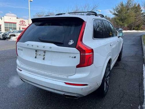2019 Volvo XC90 T6 Momentum