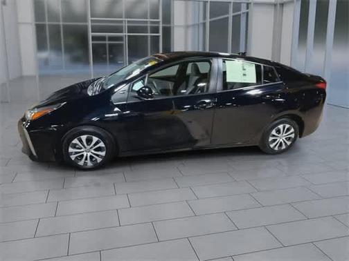 2021 Toyota Prius LE