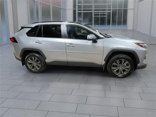 2023 Toyota RAV4 Hybrid XLE Premium