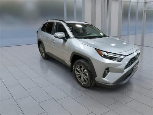 2023 Toyota RAV4 Hybrid XLE Premium