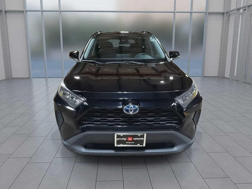 2022 Toyota RAV4 Hybrid LE