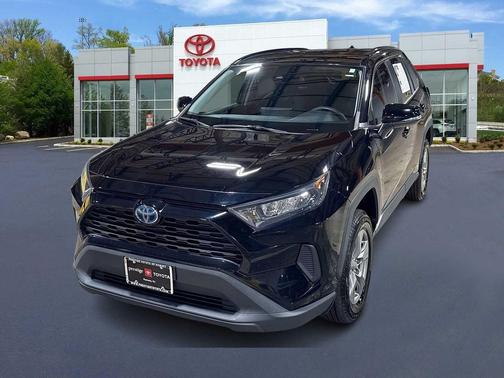 2022 Toyota RAV4 Hybrid LE
