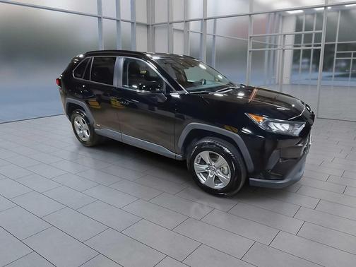 2022 Toyota RAV4 Hybrid LE