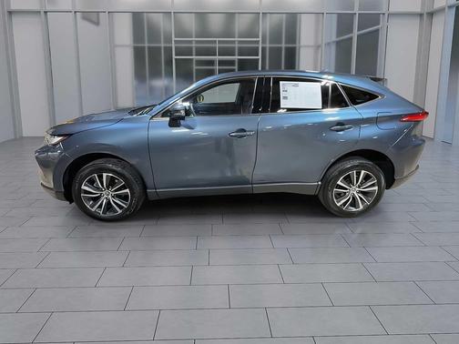 2023 Toyota Venza LE