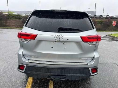2019 Toyota Highlander Limited Platinum