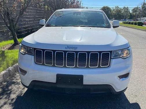 2020 Jeep Grand Cherokee Laredo