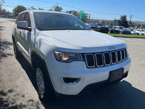 2020 Jeep Grand Cherokee Laredo