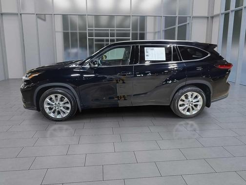 2022 Toyota Highlander Limited