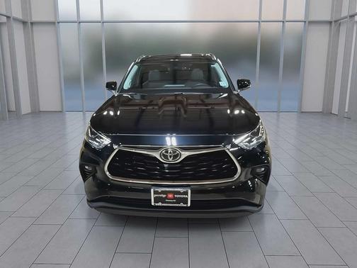 2022 Toyota Highlander Limited