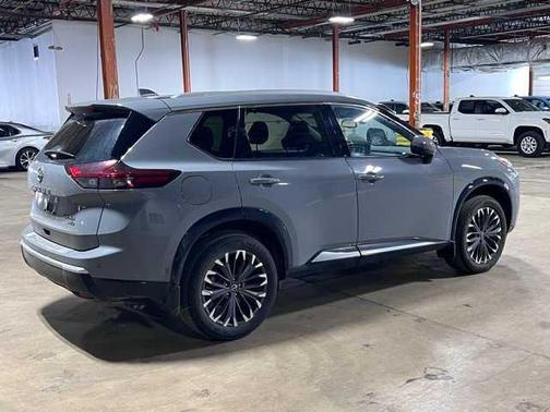 2024 Nissan Rogue Platinum