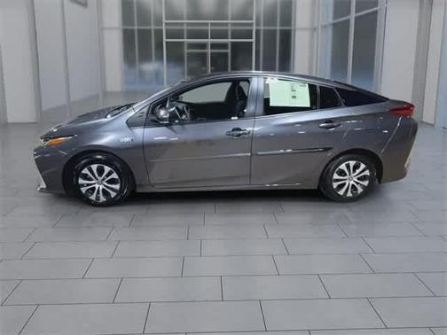 2022 Toyota Prius Prime LE