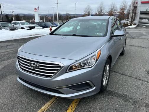 2016 Hyundai SONATA SE